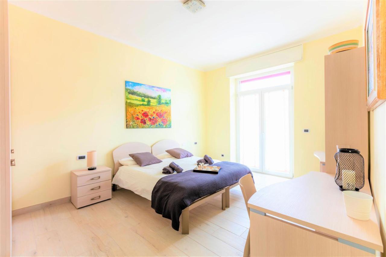 Apartamento Hostly - Art & Color Rome Midtown - 3Br 2Ba Exterior foto